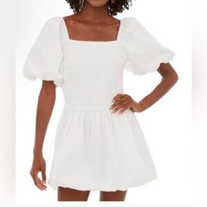 🆕 Hyacinth House White Puff Sleeve bubble hem  Dress Size S P2P 15.5